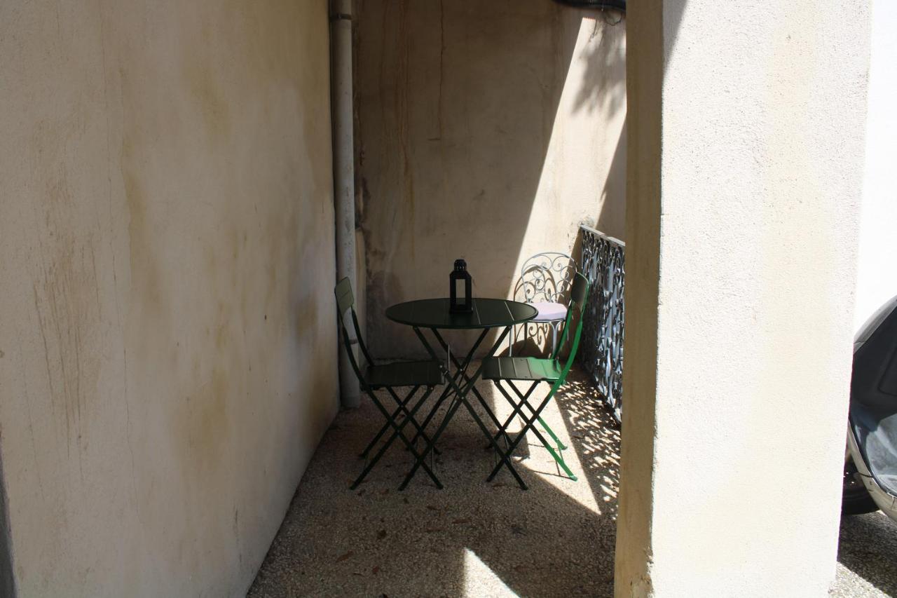 Agreable Appartement P2 Centre Ville Au Calme. Nîmes Zewnętrze zdjęcie