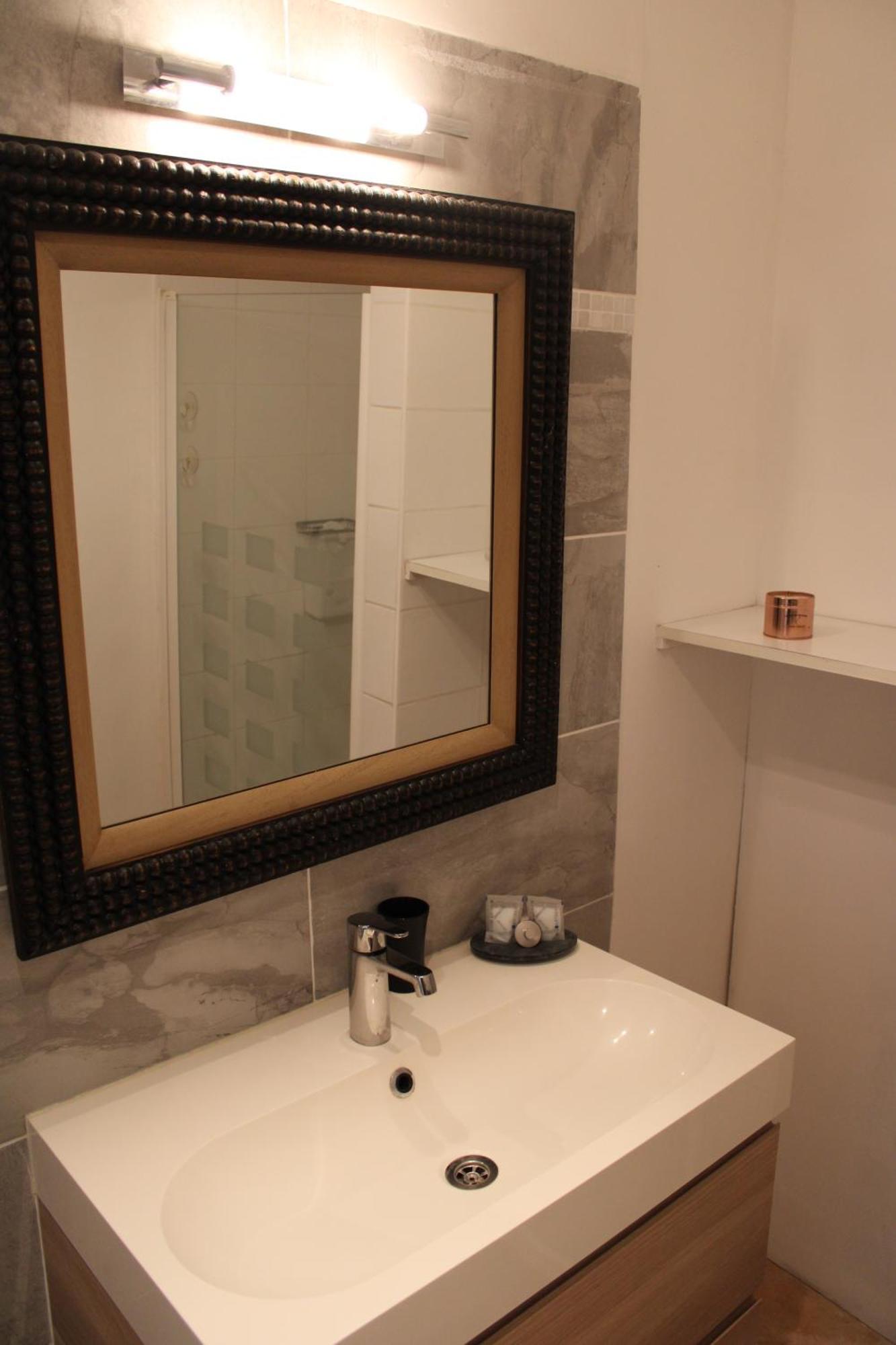 Agreable Appartement P2 Centre Ville Au Calme. Nîmes Zewnętrze zdjęcie